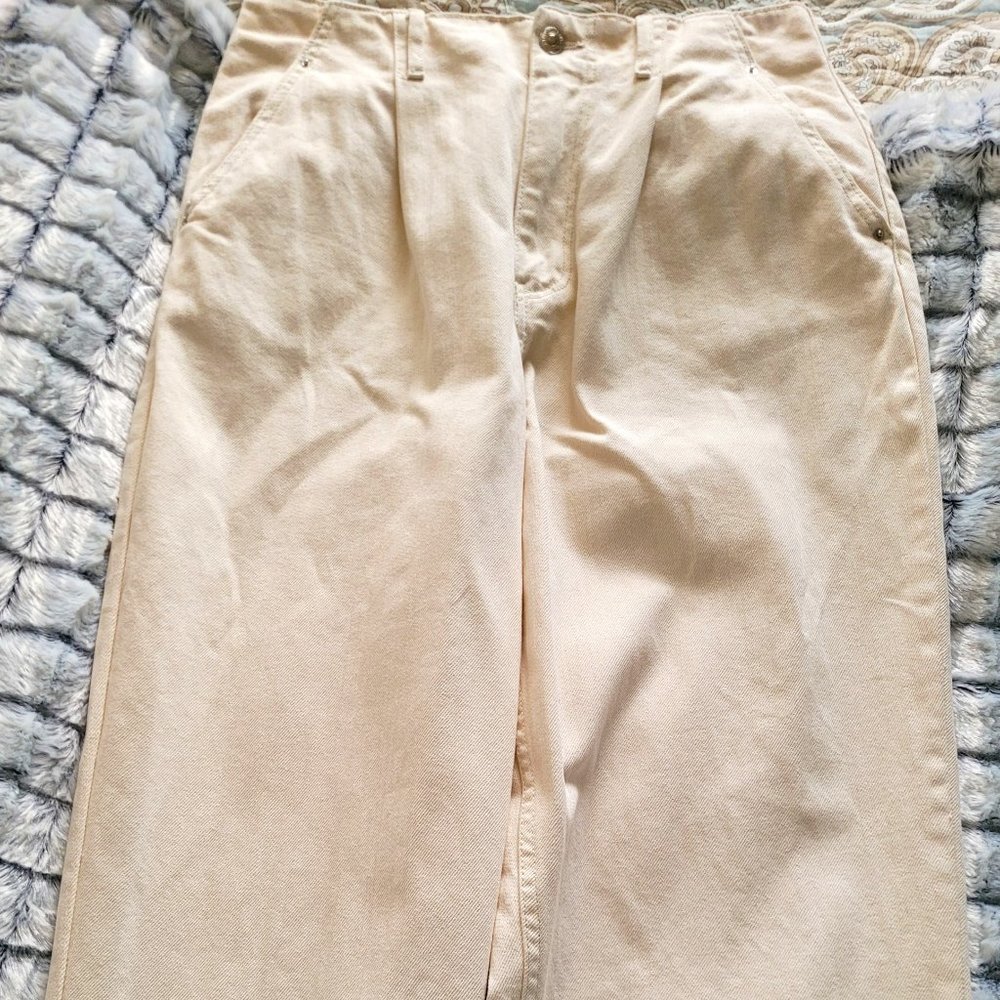MING Cream denim "boyfriend" style pants. Size 8